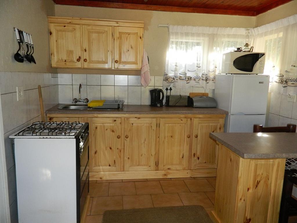 Blue Swallow Chalets Villa Graskop Exterior photo